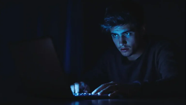 Deskundigen zijn het erover eens mensen met dit type persoonlijkheid lopen risico op het Frankenstein-syndroom en onzichtbare gevolgen voor hun welzijn